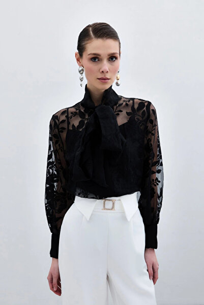 Sateen Cămașă cu eșarfă cu modele florale - neagră