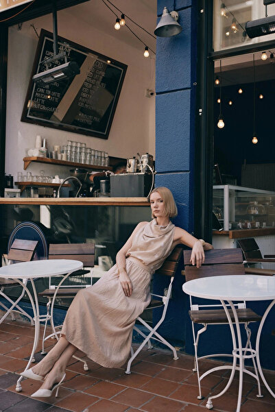 Sateen Fusta evazată Kraşlı - Pudra