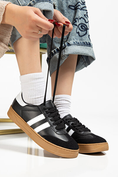 MY GROSS SHOES حذاء رياضي نسائي بلونين أبيض وأسود مع نعل حراري وبرباط