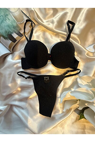 ARONA Destekli Metal Aksesuarlı Simli İç Çamaşır Takımı