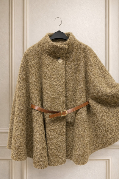 ensade Δερμάτινο πόντσο με ζώνη και όρθιο γιακά