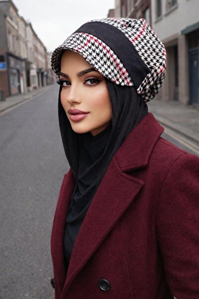 Aişe tesettür Siyah Garnili Şapka Bone