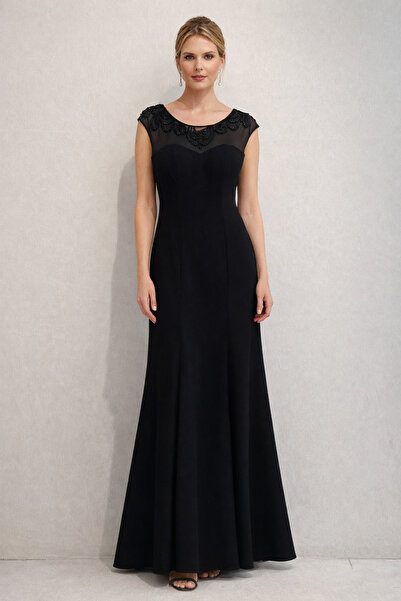 Saygın Kadın Taşlı Balık Abiye