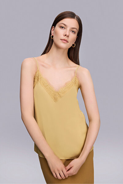 Naramaxx Yakası Dantelli Askılı Bluz