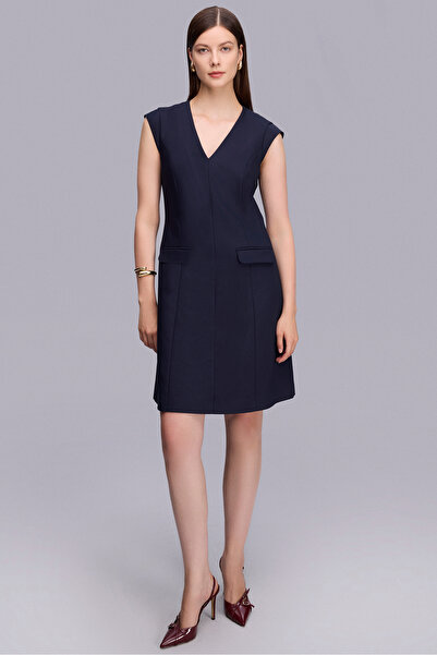 Naramaxx Cep Kapaklı V Yaka Diz Boy Lacivert Elbise
