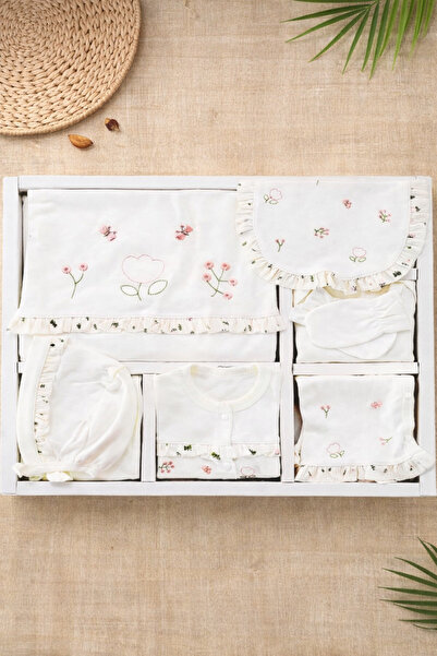 moukou Floral Scalloped 100% Cotton Newborn Baby Girl 10 Piece Hospital Disch...