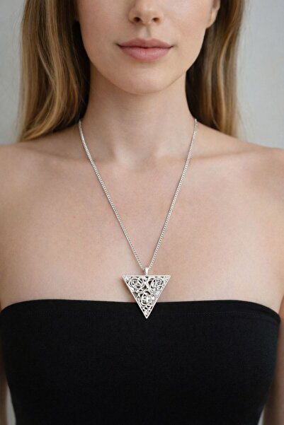 Gönülden Tasarım Triangle Full of Diamonds Pendant Chain Women's Necklace
