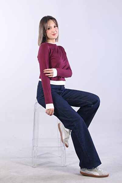 Mckanzie 8450 O-Neck Blouse with a Skirt-Like Hem and Sleeve Cuff Inserts