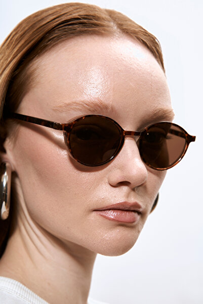 Bilge Karga نظارات شمسية بنية اللون من كوندا ليوبارد