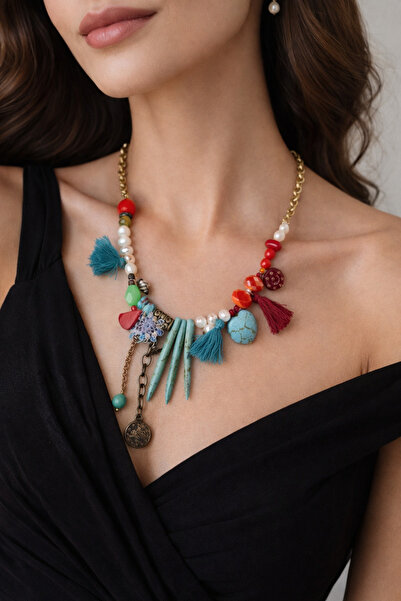 azra takı tasarım قلادة نسائية قصيرة مصنوعة يدويًا من اللؤلؤ الطبيعي، والحجر ...