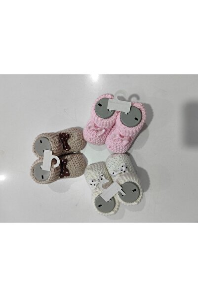 Kids Örgü bebek patiği 0-6 ay 3 adet fiyatıdır