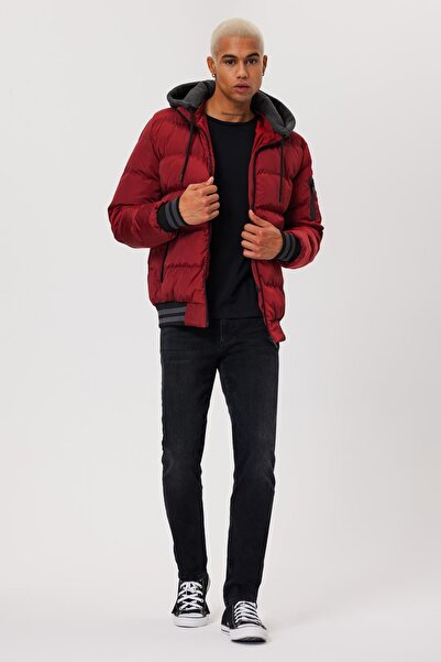 Lee Cooper معطف تياجو القابل للنفخ للرجال باللون الأحمر