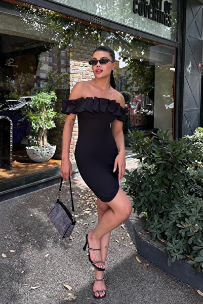 Angel Mia فستان أطلس أسود من إيفا