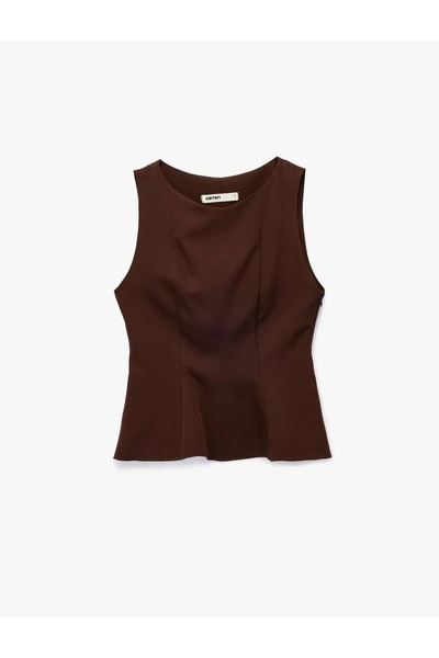 Koton ملابس نسائية بلوزة بيبلوم بدون أكمام ذات ياقة دائرية باللون البني