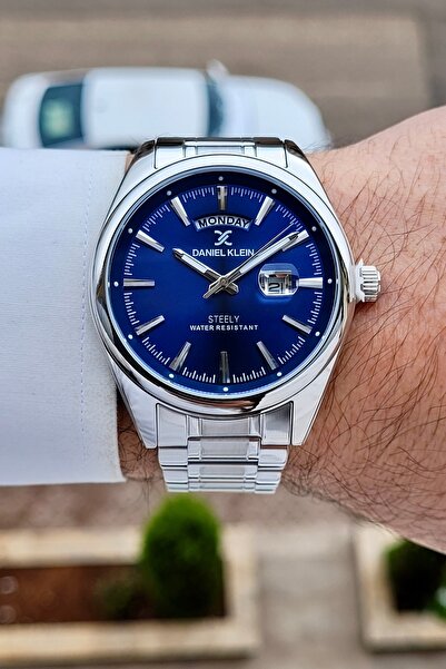 Daniel Klein Metallic Navy Blue 2 Year Warranty 44 mm Stainless Full Steel Ca...
