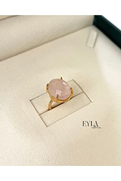 eyla collection خاتم من حجر الكوارتز الوردي الطبيعي قابل للتعديل باللون الذهب...