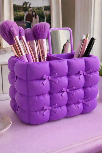 Vescarri Quilted Makeup Organizer with Bow – Aesthetic Brush and Pen Holder