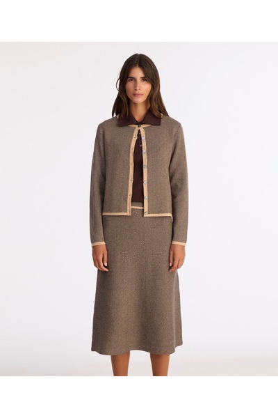 Yargıcı سترة عادية ذات ياقة دائرية وأكمام طويلة