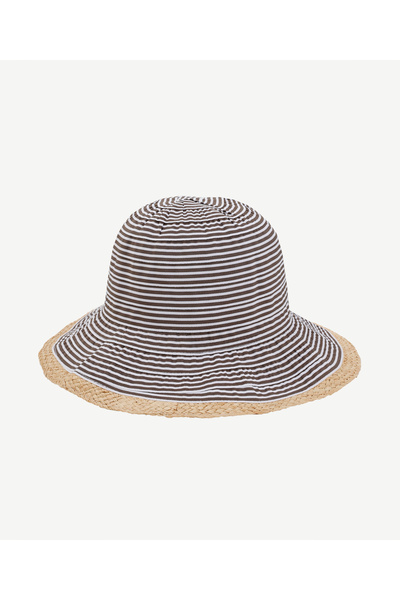 Yargıcı Çizgi Detaylı Balıkçı Şapkası