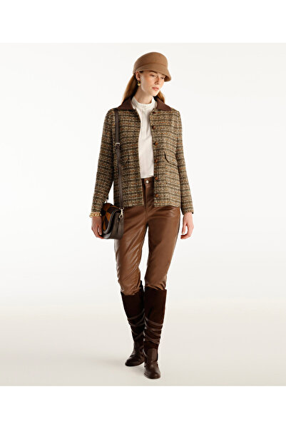 Yargıcı Yaka Detaylı Ceket