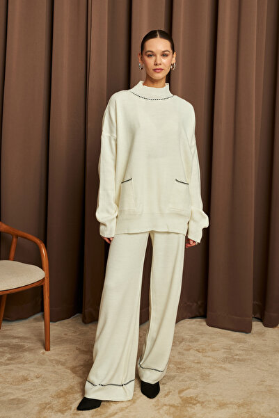 Bipantolon Women's Ecru Turtleneck Pocket Detailed Sweater Pants Knitwear Set