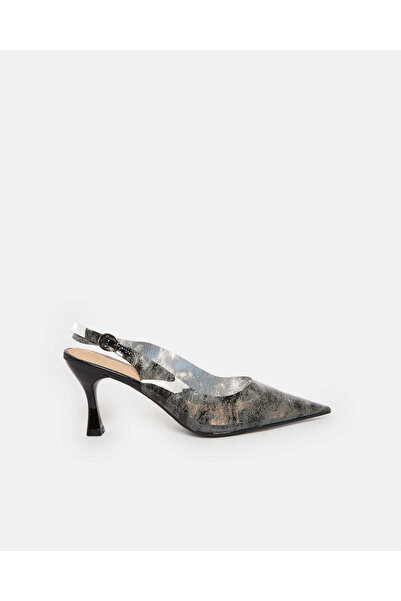 REDTAG حذاء نسائي مفتوح من الخلف مزين باللون الأسود