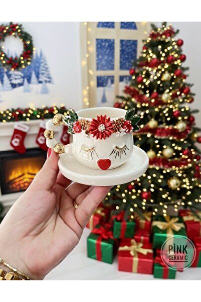Kokoş kız kahve fincanı
