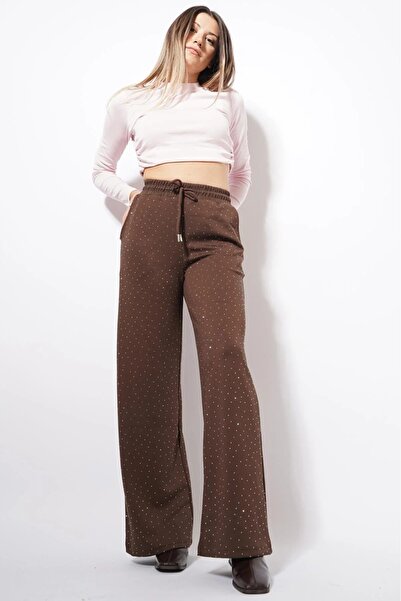 IŞILDA FASHION Φόρμα με κεντημένες κρυστάλλινες πέτρες