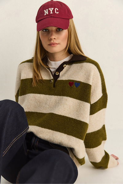 Bianco Lucci Women's Oversized Striped Polo Neck Heart Pattern Embroidered Kn...