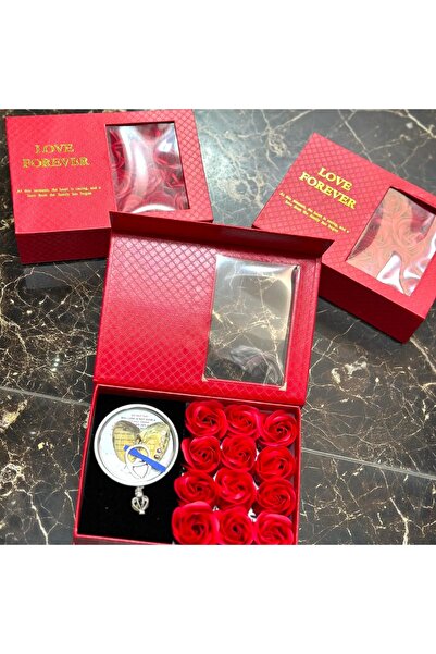 Flashmarket Set cadou Pearl Premium – Trandafiri săpun și colier cu Perlă