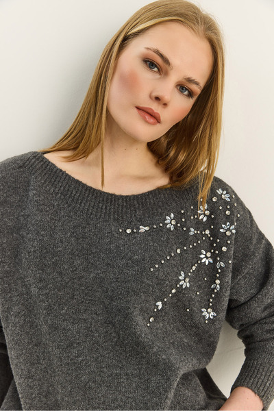 Bianco Lucci Women's Crystal Stone Embroidered Boat Neck Knitwear Sweater Tk2...