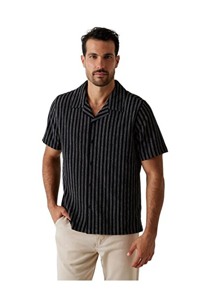 Guess Top pentru bărbați de la Resort