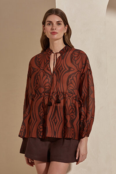 Dahlia Bianca Bowie Blouse