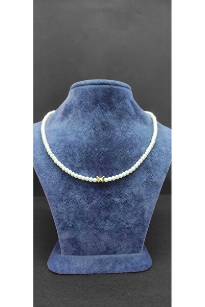 KirLiNova قلادة تشوكر مزينة باللؤلؤ وتفاصيل الفراشة - أبيض