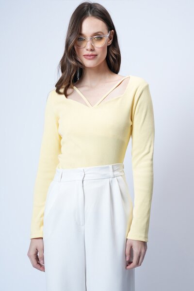Trend Alaçatı Stili Women's Yellow Heart Collar Long Sleeve Knitted Blouse Al...