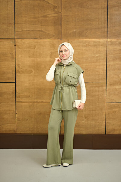 LOCCO Women's Adjustable Waist Gold Zipper Detail Vest Set Set Light Green