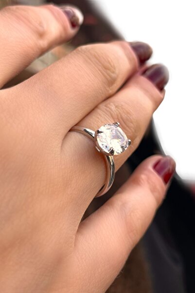 Altınaşkı Oval Tektaş Altın Yüzük