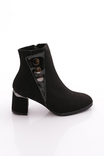 DGN 406-190-22K Heeled Buckle Short Boots