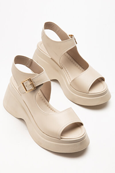 HCO Thick Poly Sole Buckle Detailed Women's Sandals