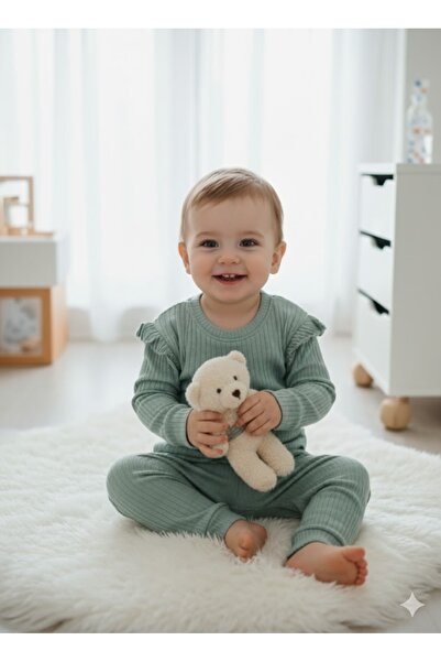 Kız Bebek Yumuşak Dokulu Fitilli Mint Yeşili Takımı - Ayıcık Detaylı