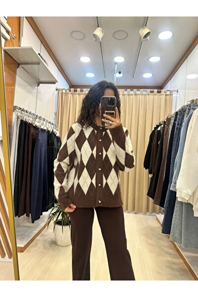 inmuse Pearl Buttoned Diamond Patterned Knitwear Cardigan