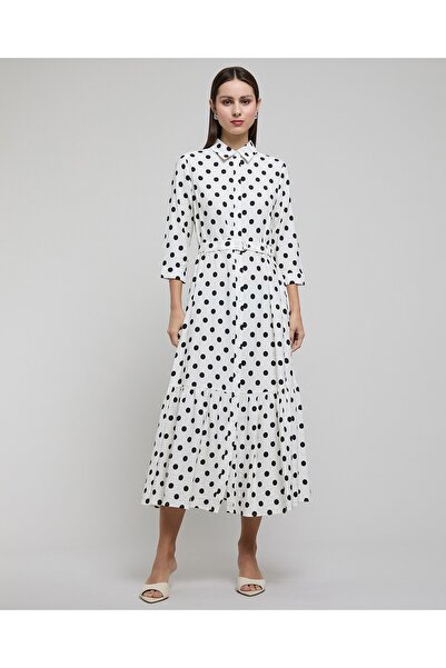 R&B فستان قميص منقط بأكمام ثلاثة أرباع