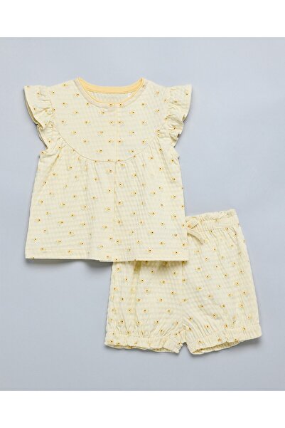 R&B طقم بلوزة وشورت مطبوع باللون الأصفر الفاتح للبنات
