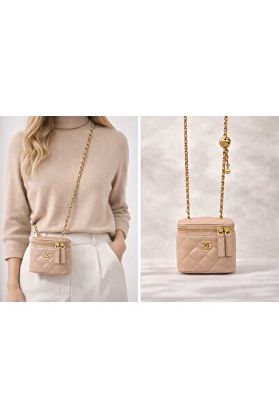 GGGG Bags with their accessories