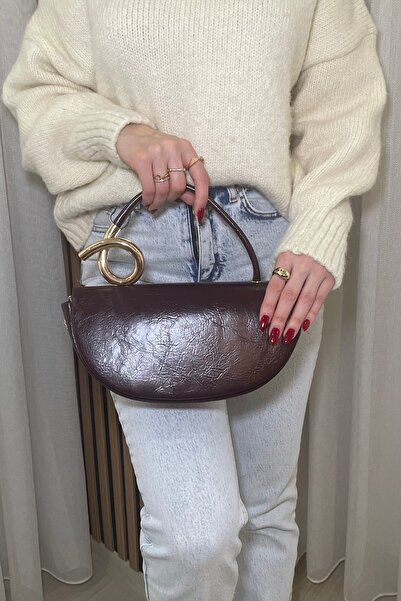 themoiss Women's Burgundy Handbag - with Gold Accessories and Chain Strap - F...