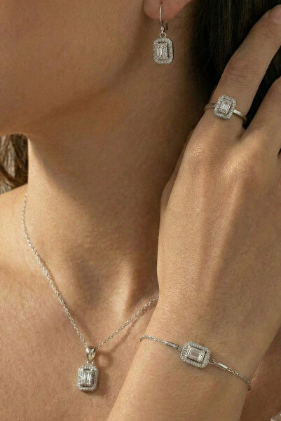 AURRARİ طقم مجوهرات فضي يتضمن قلادة وأقراط وسوار وخاتم من حجر الباجيت لعيد الحب