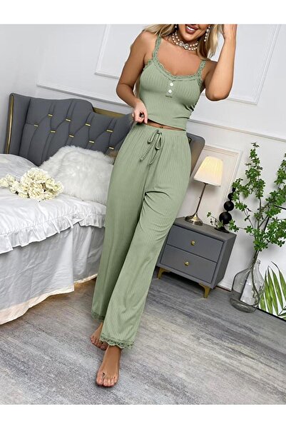 LaFont A beautiful and elegant pajama set, comfortable for everyday use at home.