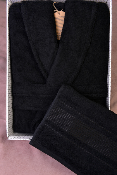 Özdilek Πίναρ Τίραμας 
 Şalyaka Μπουρνούζι-Περιοδικό Μαύρο