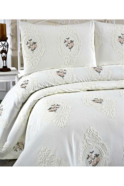 Garden nakışlı pike takımı