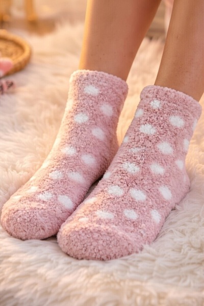 UZN SOCKS Kadın Peluş Ev Çorabı – Puantiyeli, Yumuşak ve Sıcak Tutan Kışlık Ç...